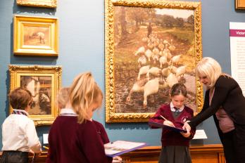 Image: Schoolchildren in the Upper Gallery
